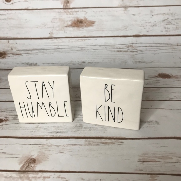 Rae Dunn Double Sided BE KIND STAY HUMBLE Plaque - Picture 2 of 6